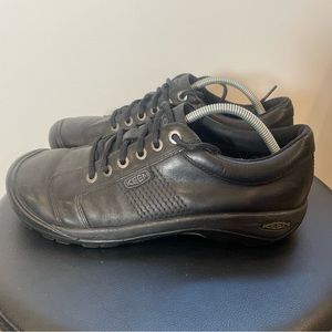 KEEN Austin Mens Low Height Leather Oxfords Black/Black 10 Shoes Sneakers